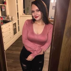 Meet your Posher, Cari